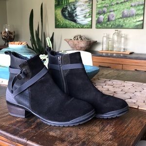 KEEN Footwear Black Ankle Boots Size 10